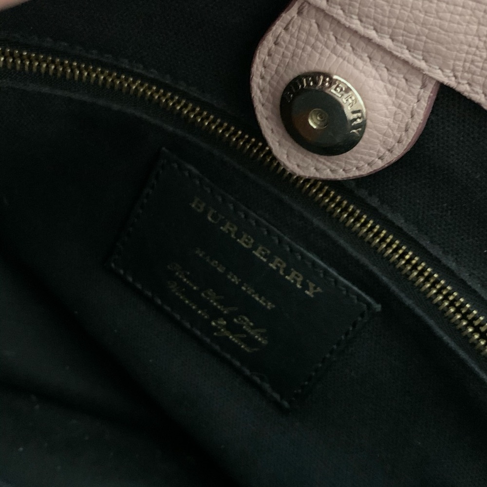 Burberry Banner leather tote - Picture 13 of 16